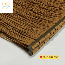 Cận cảnh thanh nẹp của tấm guột nhân tạo